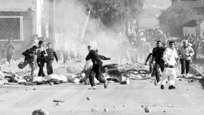 عنف ضد مؤسسات الدولة فى الشارع الجزائرى